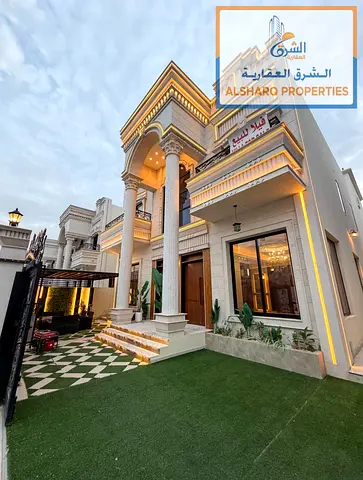 موقع مميز لفيلا بالحليو 2، 6 غرف ماستر، تشطيب VIP، حديقة وبرجولة. السعر 2,150,000 درهم شامل رسوم التسجيل.