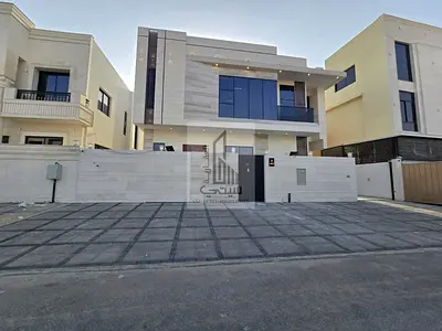 🏡 **فيلا فاخرة للبيع في الحليو – عجمان | مسبح خاص | تشطيبات راقية | تملك حر*