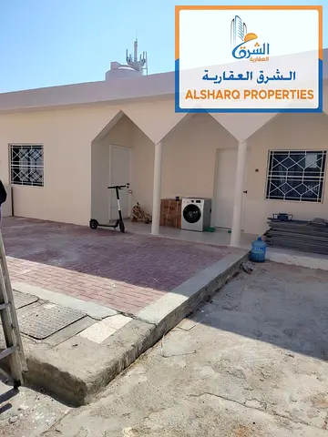 Attractive annual rent offer in Mushrif, Ajman Large house with an annex, 15,000 sq ft,
