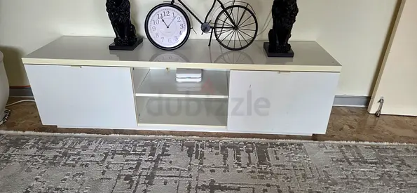 Tv table