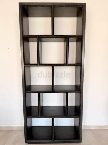 Large dark solid wood bookshelf / display shelf - very good condition