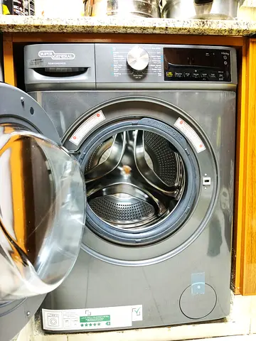 Brand New - 10kg, 5 star rating, Latest inverter type washing machine newly purchased.