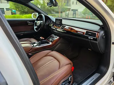 2013 AUDI A8 照片 8