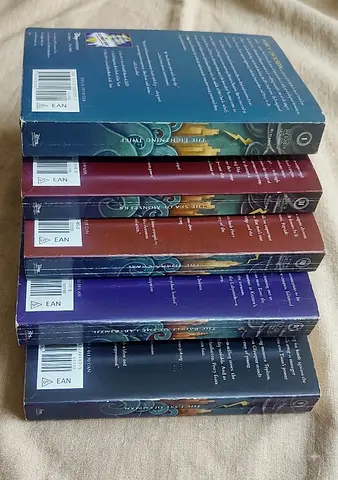 Percy Jackson & The Olympians - Complete 5-Book Series Set (Rick Riordan)