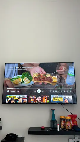 Philips 55" 4K LED Smart TV - 55PUT7406 Good Condition, Wall Mounted