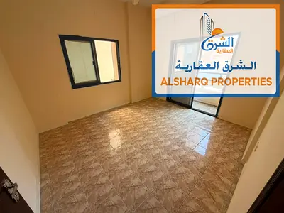 ارخص غرفتين وصالة في الرميله ثاني صف كورنيش عجمان بدون مكيف صاله منفصلة وتقسيمات غرف ممتازه موقع متميز وخدمي طوال اليوم