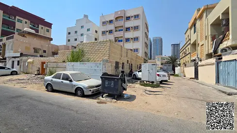 Arabic House for Sale in Al Nuaimiya 2 Ajman 3600 Sq Ft with 8 Residential Units Current Annual Inc