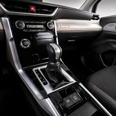 صورة 8 لـ 2025 Toyota VELOZ