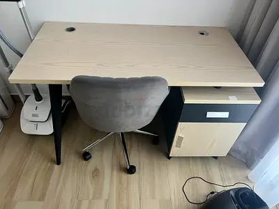 Desk & Chair