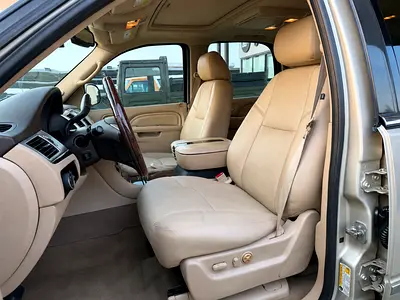 صورة مصغرة 9 لـ 2015 Cadillac ESCALADE