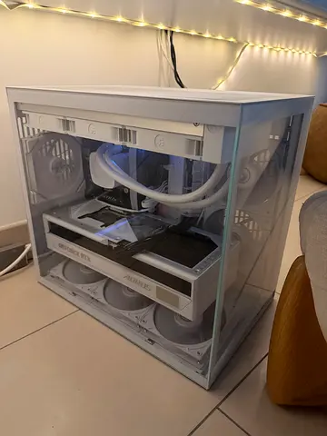 RTX 5090 PC ryzen 7 64gb