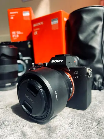 Sony Alpha A7 III + 50mm f/1.8 & 24-105mm f/4 G OSS — Excellent Condition