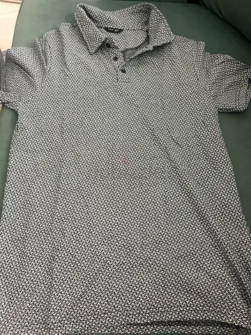 Lightweight patterned short-sleeve polo shirt, size M
