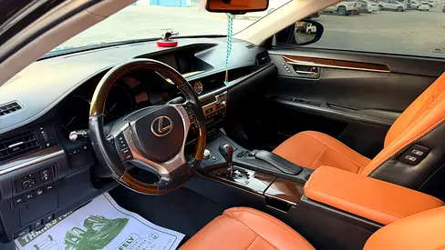 صورة 7 لـ 2013 Lexus ES-SERIES