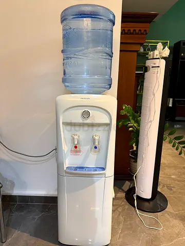 Water Dispenser with storage and Cold and Hot water option