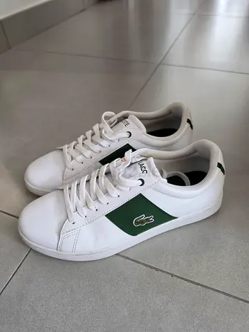White Lacoste sneakers with green detail - lightly used