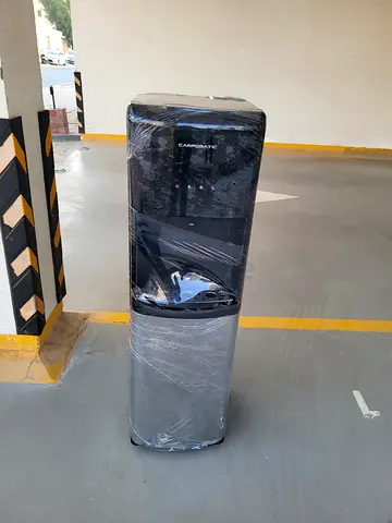 Bottom load water dispenser