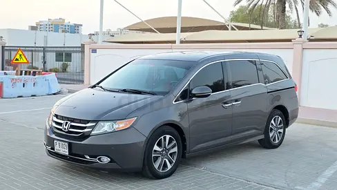 Lady Driven Honda Odyssey Touring 2014 | GCC Specs | Well Maintained