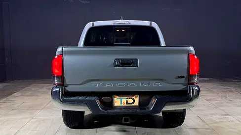 صورة مصغرة 8 لـ 2021 Toyota TACOMA