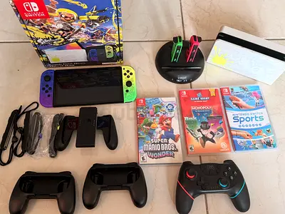 Nintendo Switch Splatoon Edition Bundle