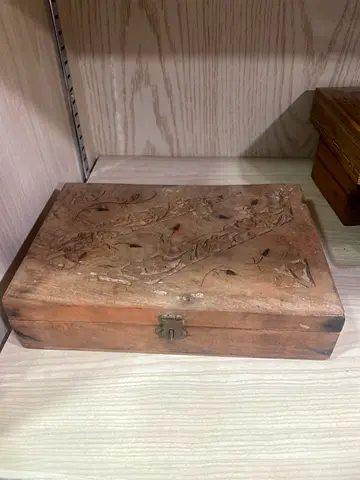 Wooden vintage designed box 22cm length