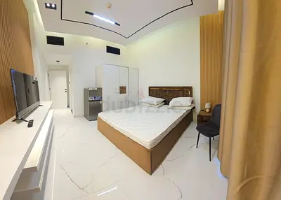 MASTER ROOM with Attached Bath and Spacious Balcony for Rent – Barsha Heights (Tecom)