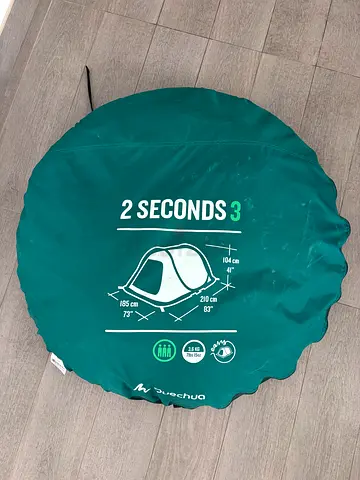 Quechua 2 Seconds 3 Pop-up Tent with Carry Bag - Used