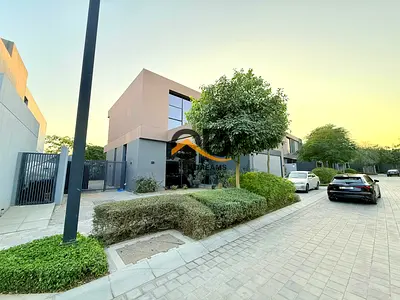 Spacious 5 BR Villa | Private pool | Gated community | Luxurious amenities