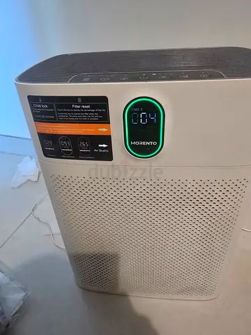 Used air purifier with digital display - works well new air filter