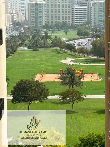 شقة غرفتين وصالة بالمجاز 2 بصالة منفصلة وبلكونتين ومساحة كبيرة وحمامين ومطبخ وموقع مميز مع تسهيلات في الدفع على 4 دفعات