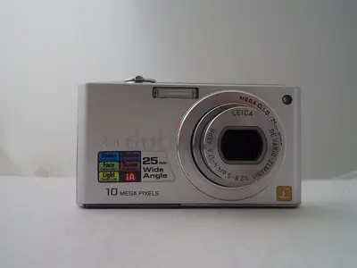 Panasonic Lumix DMC-FX36 Compact 10MP Point-and-Shoot Camera - Silver
