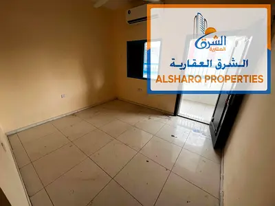غرفة وصالة للإيجار السنوي الراشدية 2 عجمان مقابل فندق رمادا مساحة كبيرة بلكونة إطلالة ممتازة صيانة مجانية 26 ألف