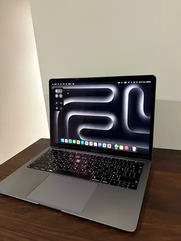 MacBook Air 13-inch (Space Gray) - Good Condition