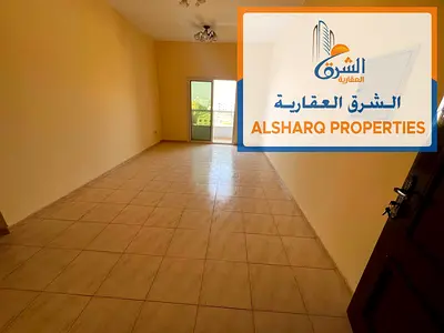 بموقع مميز و خدمي مع باركن خاص مناسب للسكن العائلي