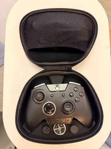 Xbox One Razer controller with carrying case and extra thumb grips