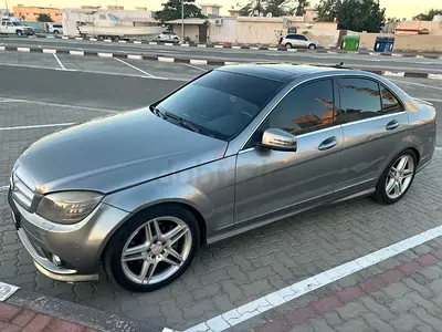 Mercedes-Benz C-Class C300 2011 GCC Specs | Well Maintained