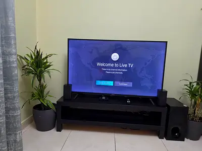 55" Smart LED TV Hisense Brand.Good Condition