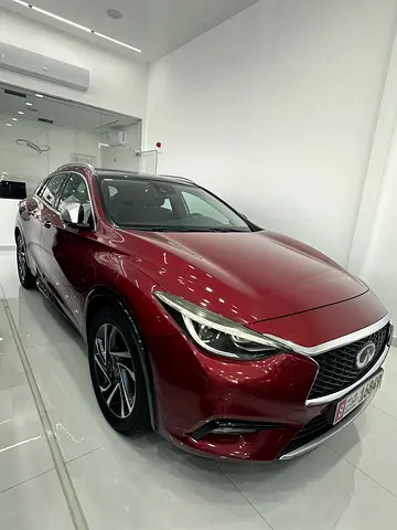 2019 Infiniti Q30 — миниатюра 3