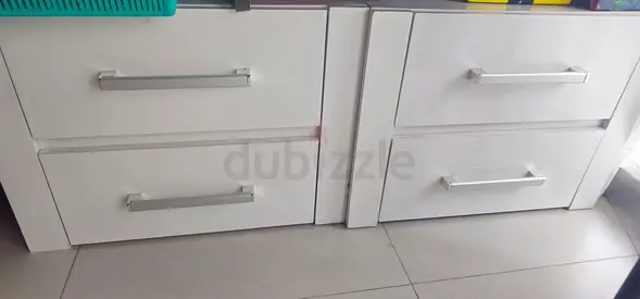 White 2-Drawer Low Cabinet / Bedside Storage (Good condition)