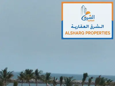 استوديو بمساحة مناسبة بلكونة بإطلالة ممتازة موقع قريب من الكورنيش تشطيبات راقية