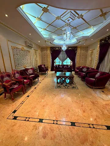 Ornate Purple Living Room Sofa Set with Coffee Table - Excellent Condition
