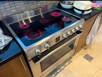 Stainless Steel Electric Cooker with Glass Hob and Oven - Good Condition