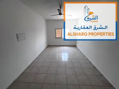 اكبر مساحه موقع مميز تسهيلات في الدفعات سهل المخرج لدبي والشارقه قريب من جميع الخدمات