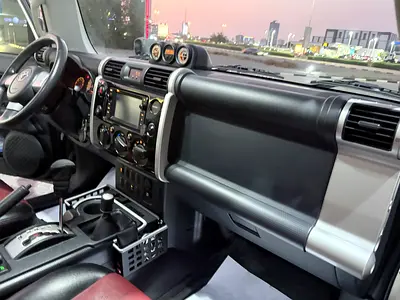 2015 Toyota FJ CRUISER photo 6