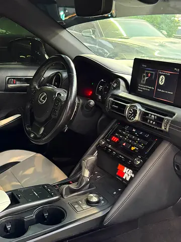 2022 Lexus IS-SERIES 照片 12