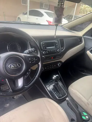 صورة 6 لـ 2014 KIA CARENS