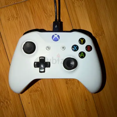 White Xbox One controller - very minor drifting all buttons work