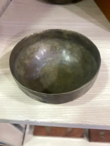 Decorative antique bowl 10cm length