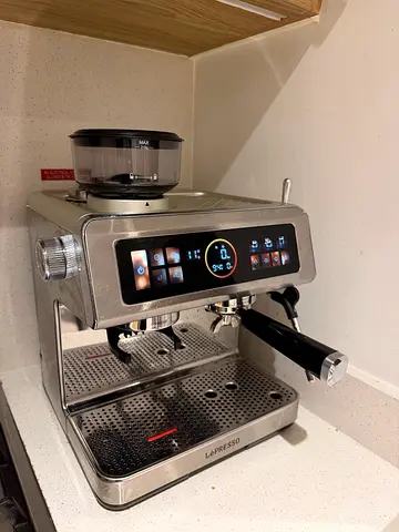 LePresso Espresso Coffee Machine with Built-in Grinder
