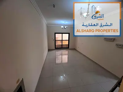 غرفة وصالة غرفة ماستر بلكونه مع اطلاله 2 حمام مساحة كبيرة خزائن بالحائط تقسيمات ممتازة